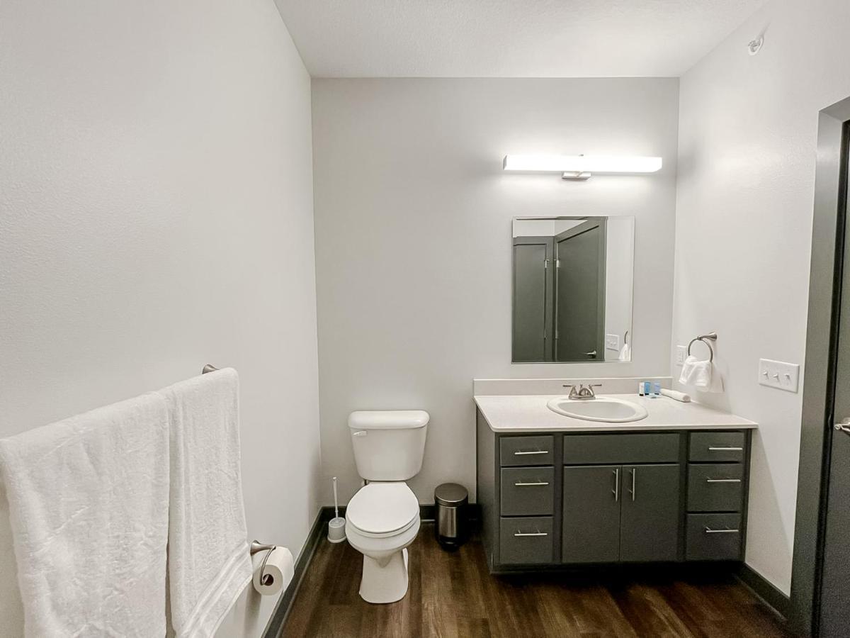 Sleepover 1Bd 1Ba Des Moines Apartments Eksteriør billede