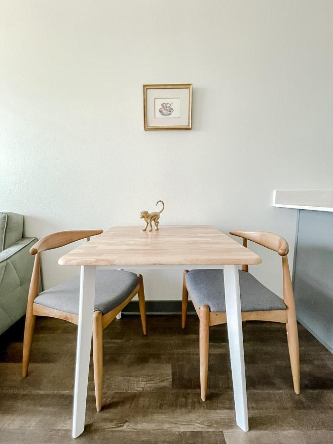 Sleepover 1Bd 1Ba Des Moines Apartments Eksteriør billede
