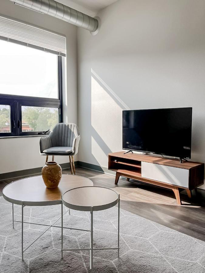 Sleepover 1Bd 1Ba Des Moines Apartments Eksteriør billede